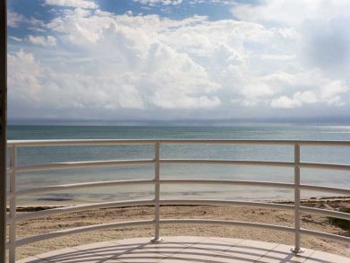Beachfront Vacation Rental on Coco Plum Beach